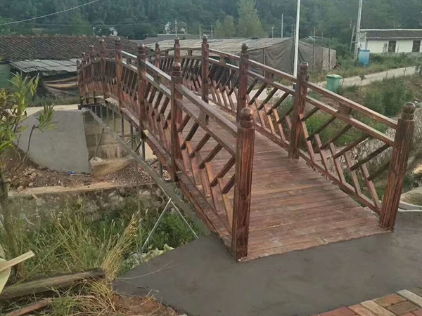護欄、棧道、古木橋